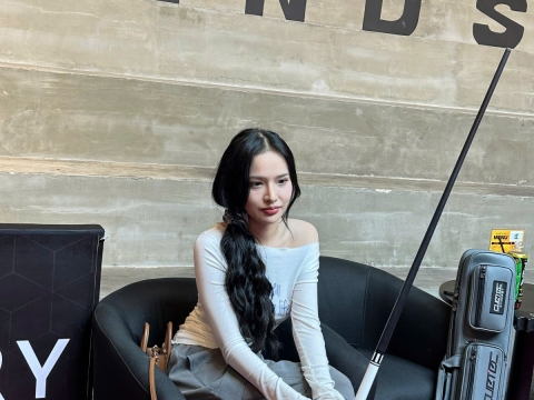 KHÁCH HÀNG 